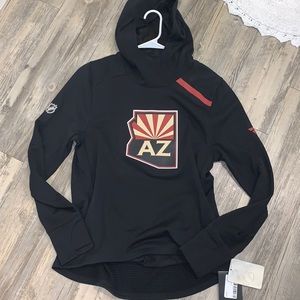 arizona coyotes sweatshirt